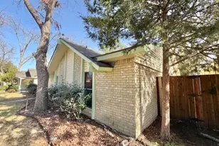 2710 Ashglen Dr, Garland, TX 75043 - Photo 10