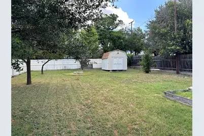 1304 Dorothy Lane, Fort Worth, TX 76107 - Photo 14