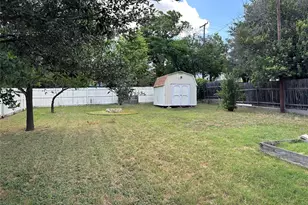 1304 Dorothy Ln, Fort Worth, TX 76107 - Photo 14