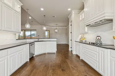 2165 Middlewood Circle, Granbury, TX 76049 - Photo 10