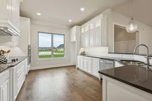 2165 Middlewood Cir, Granbury, TX 76049 - Photo 8