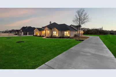 2165 Middlewood Circle, Granbury, TX 76049 - Photo 32