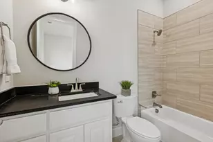 2165 Middlewood Cir, Granbury, TX 76049 - Photo 24