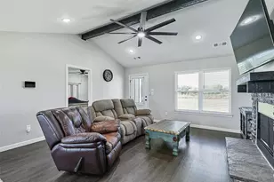 1460 County Rd 701, Cleburne, TX 76031 - Photo 2