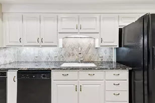 3016 Tanglewood Park E, Fort Worth, TX 76109 - Photo 16