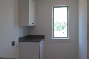 1628 E Davis Ave, Fort Worth, TX 76104 - Photo 16