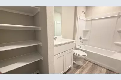 556 Arroyo Drive, Cleburne, TX 76033 - Photo 10