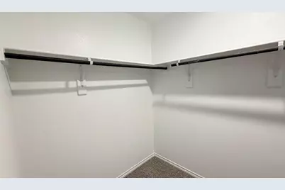 556 Arroyo Drive, Cleburne, TX 76033 - Photo 8