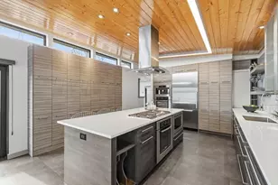 9211 E Lake Highlands Dr, Dallas, TX 75218 - Photo 8