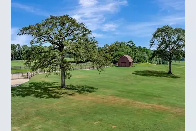 1811 Caspers Cove, Lufkin, TX 75904 - Photo 36