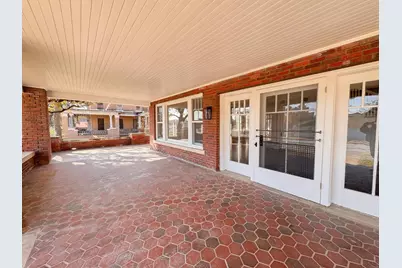 211 NW 4th Avenue, Mineral Wells, TX 76067 - Photo 2