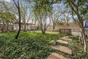 2410 Halloran St, Fort Worth, TX 76107 - Photo 40