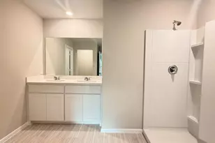 541 Marsh St, Cleburne, TX 76033 - Photo 8