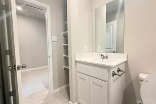 541 Marsh St, Cleburne, TX 76033 - Photo 12