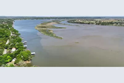 3719 Hedge Row Street, Granbury, TX 76048 - Photo 2