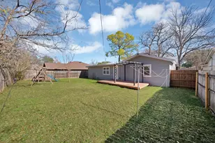 1110 Hollis St, Arlington, TX 76013 - Photo 32