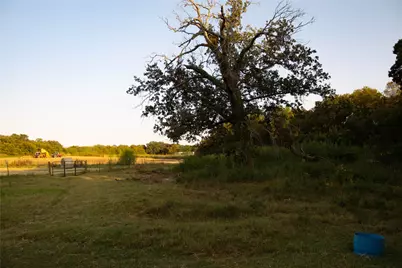 157 Private Road 142, Covington, TX 76636 - Photo 14