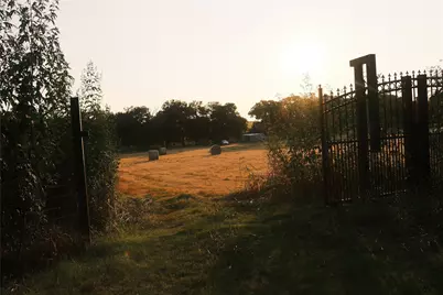 157 Private Road 142, Covington, TX 76636 - Photo 22