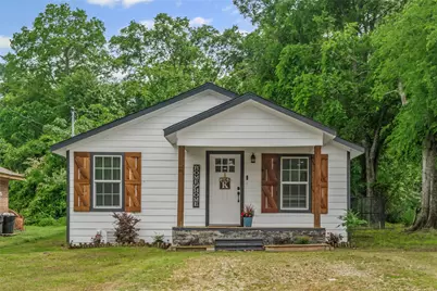 406 Mlk Drive, Sulphur Springs, TX 75482 - Photo 1