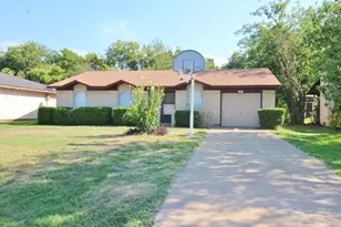 362 Linklea Dr, Duncanville, TX 75137 - Photo 1