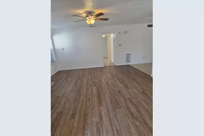 2409 Springmont Court #2409, Arlington, TX 76012 - Photo 4