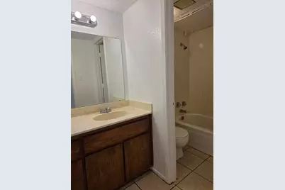 2409 Springmont Court #2409, Arlington, TX 76012 - Photo 10