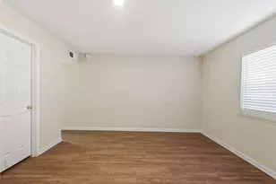 7717 Bermejo Rd, Fort Worth, TX 76112 - Photo 18