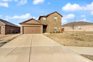 705 Fueller Dr, Aubrey, TX 76227 - Photo 2