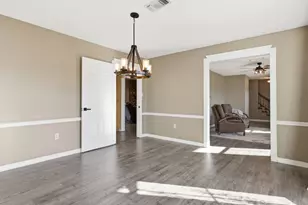 104 Fossil Ct, Springtown, TX 76082 - Photo 6