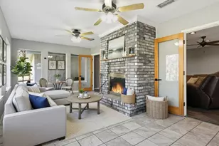 104 Fossil Ct, Springtown, TX 76082 - Photo 16