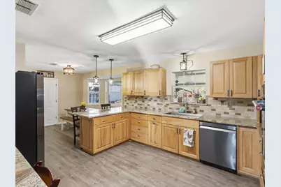 104 Fossil Court, Springtown, TX 76082 - Photo 8