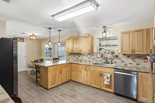 104 Fossil Ct, Springtown, TX 76082 - Photo 8