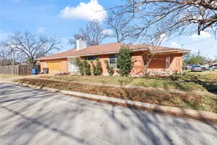 1231 S Montclair Ave, Dallas, TX 75208 - Photo 2