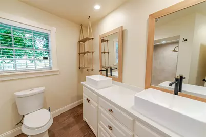 1010 S Williams Avenue, Mt Pleasant, TX 75455 - Photo 10