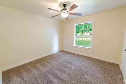 1010 S Williams Avenue, Mt Pleasant, TX 75455 - Photo 16
