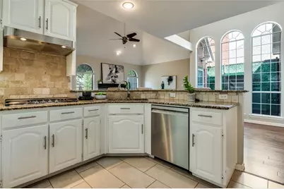 3840 Azure Lane, Addison, TX 75001 - Photo 12