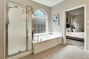 3840 Azure Ln, Addison, TX 75001 - Photo 18