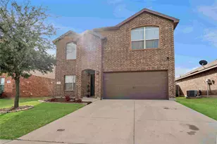 2601 Clarks Mill Ln, Fort Worth, TX 76123 - Photo 2