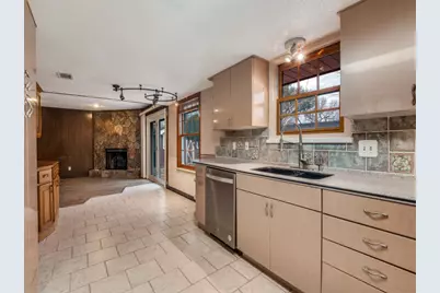 3245 Gail Court, Irving, TX 75060 - Photo 8