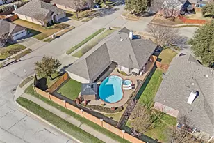 7700 Chandler Ct, North Richland Hills, TX 76182 - Photo 2