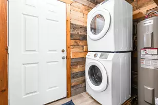 183 Grand Prairie Dr, Whitney, TX 76692 - Photo 16