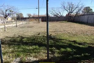 1921 Ave O, Anson, TX 79501 - Photo 20