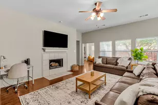 12109 Ridge Tree Rd, Fort Worth, TX 76036 - Photo 2