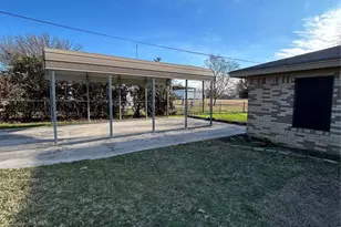 1018 N Fisher St, Gorman, TX 76454 - Photo 4