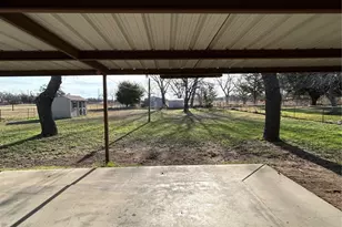 1018 N Fisher St, Gorman, TX 76454 - Photo 32