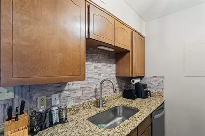 4024 Ridglea Country Club Drive #611, Fort Worth, TX 76126 - Photo 18