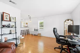 404 E Huitt Ln, Euless, TX 76040 - Photo 6