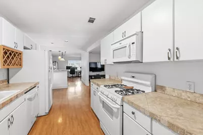 404 E Huitt Lane, Euless, TX 76040 - Photo 14