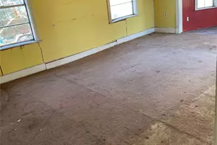 110 E Angeline St, Groesbeck, TX 76642 - Photo 6