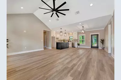 537 C C Road, Diboll, TX 75941 - Photo 4